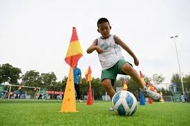 《Spy Drops》致敬《合金装备》：潜行动作新游上线Steam